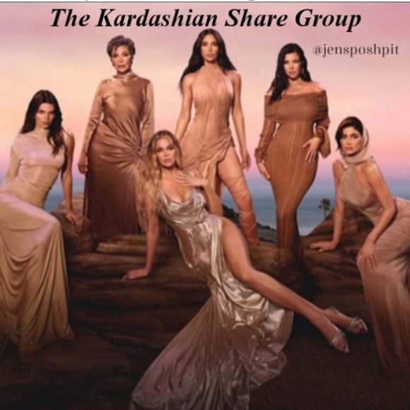 11/26 💋 I'm Featured Today as KOURTNEY!! - Picture 2 of 8